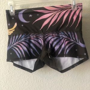 TEEKI SHORTS PHONEIX SMALL